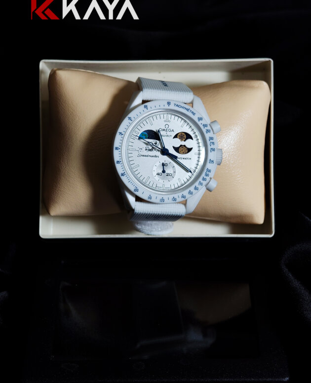 Omega x Swatch Speedmaster MoonSwatch – Mission to the Moonphase (Snoopy Edition) – White