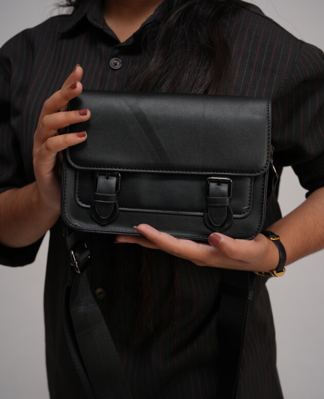 Kaya Elegant Everyday Satche